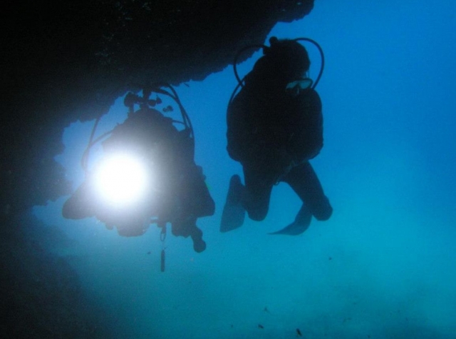 Iluminando el fondo marino